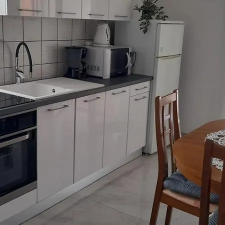 Pet Friendly Escape Apartman Njivice